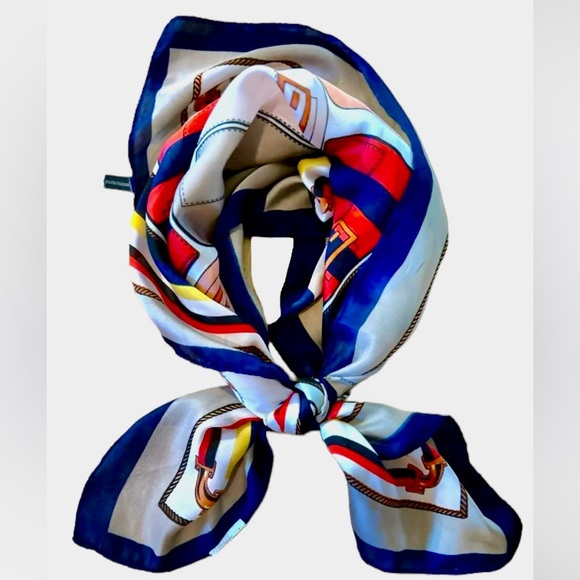 Hot on Hollywood Beautiful Nautical Gold Chain White Scarf Large Wrap 62” X 30” - Picture 1 of 12